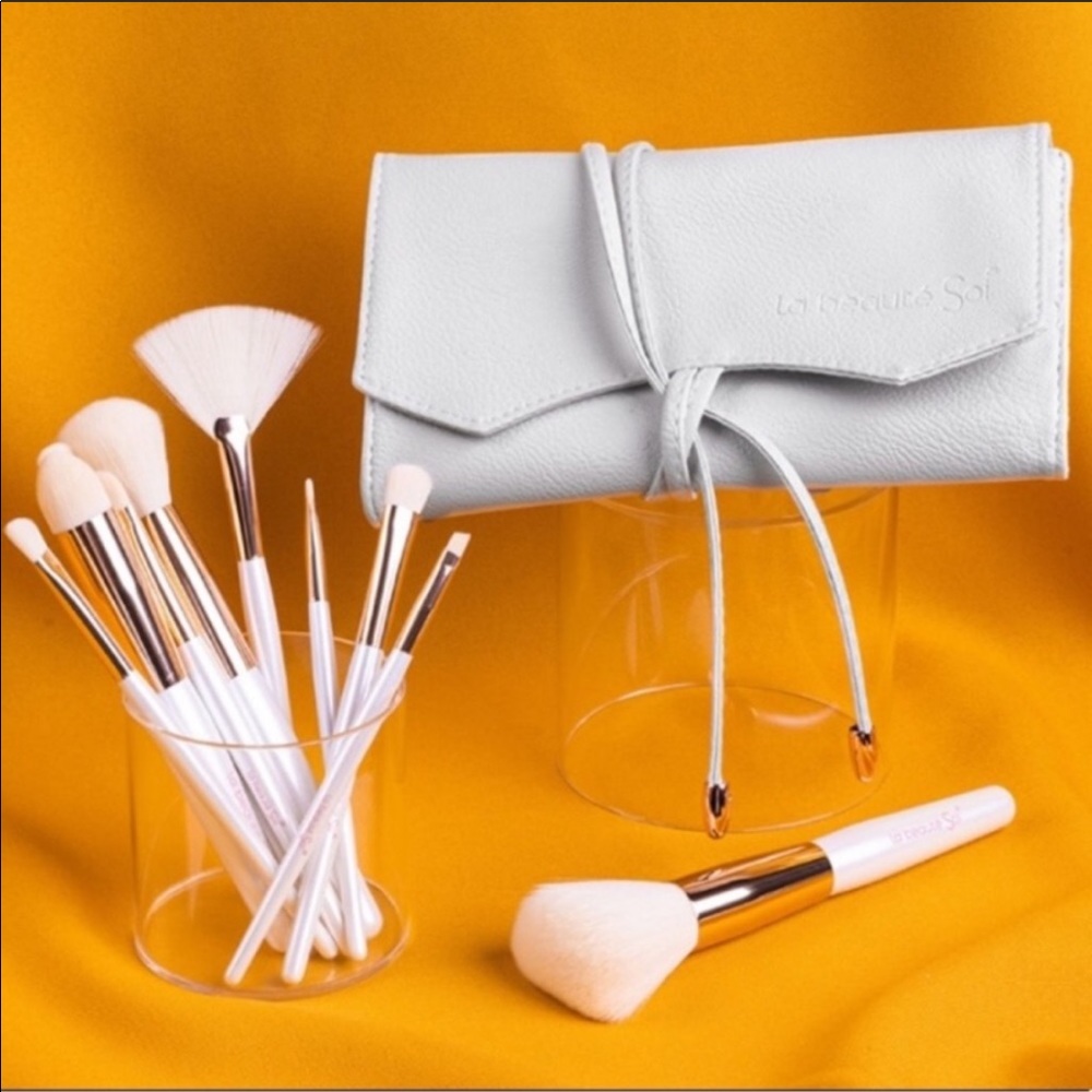 La Beauté 10-Piece Makeup Brush Collection